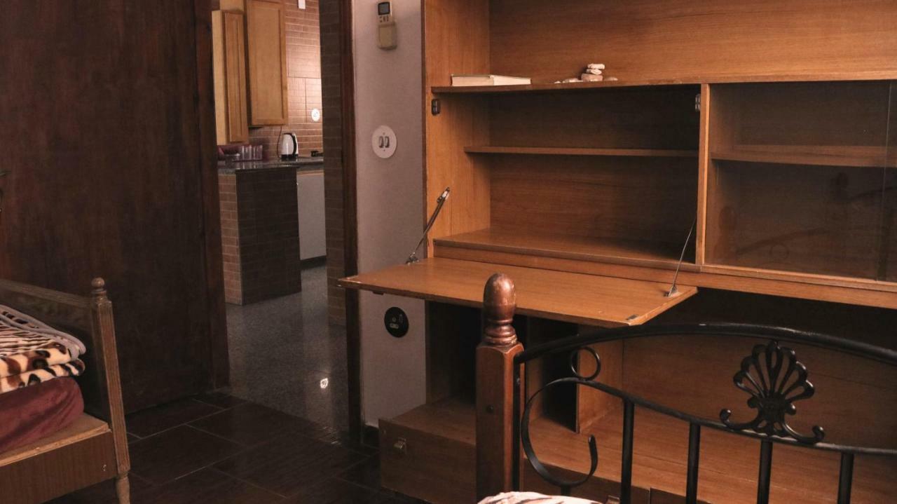 Room 17 Youth Hostel Akaba Kültér fotó