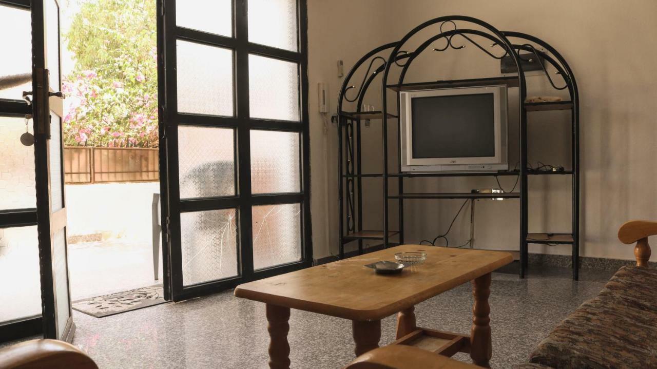 Room 17 Youth Hostel Akaba Kültér fotó